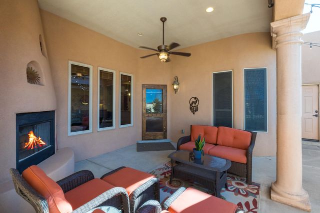 3605 Greystone Ridge Drive SE, Rio Rancho, NM 87124