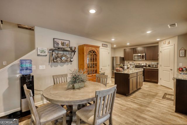 214 Woodlands Drive, Jackson, GA 30233