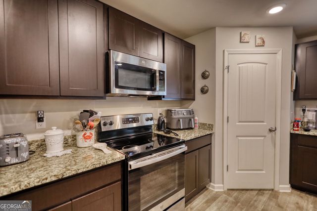 214 Woodlands Drive, Jackson, GA 30233