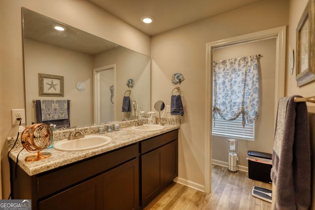 214 Woodlands Drive, Jackson, GA 30233