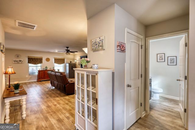 214 Woodlands Drive, Jackson, GA 30233