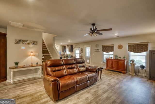 214 Woodlands Drive, Jackson, GA 30233