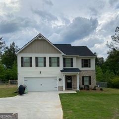 214 Woodlands Drive, Jackson, GA 30233