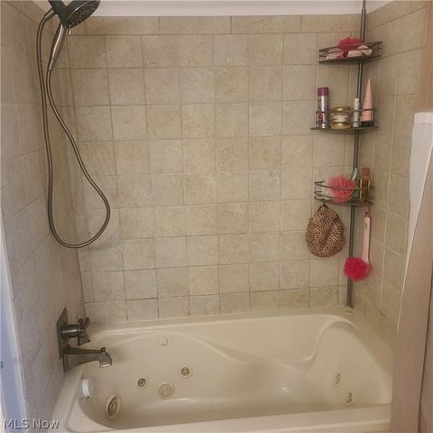 5929 Som Center Road, Solon, OH 44139