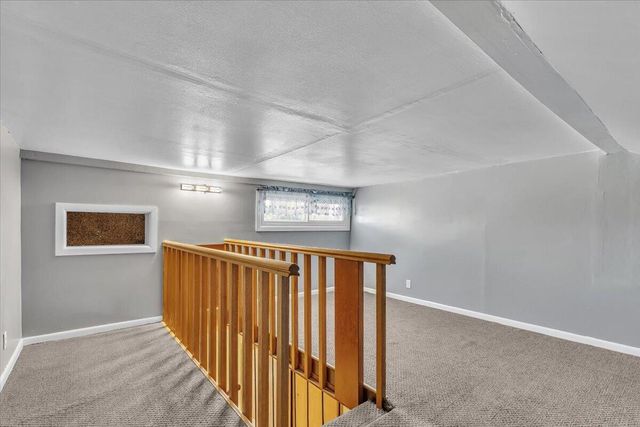 2736 Ross Street, Highland, IN 46322