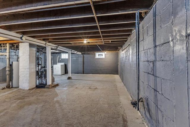 2736 Ross Street, Highland, IN 46322