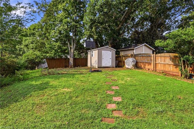 2595 Viola Court, Winston-salem, NC 27127