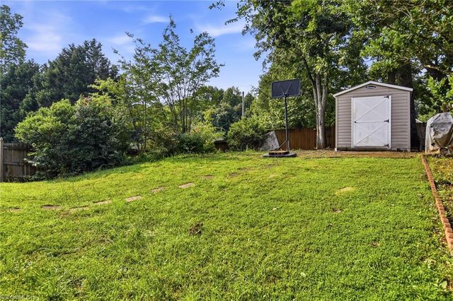 2595 Viola Court, Winston-salem, NC 27127