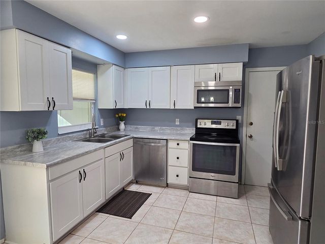 3220 CHARIOT PLACE, Orlando, FL 32818