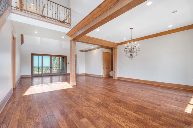 136 County Road 107, Jonesboro, AR 72404