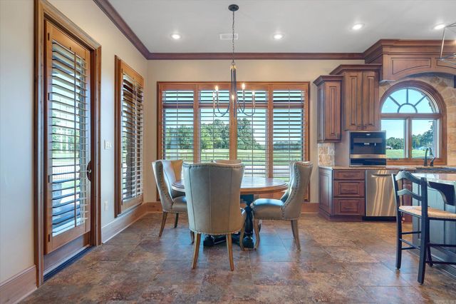 136 County Road 107, Jonesboro, AR 72404