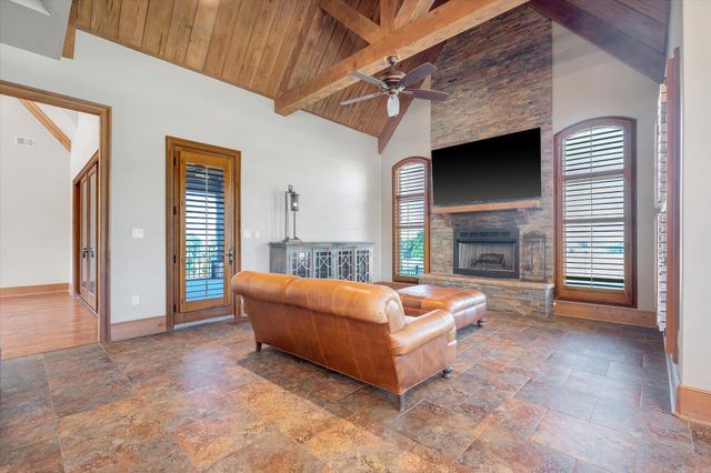 136 County Road 107, Jonesboro, AR 72404