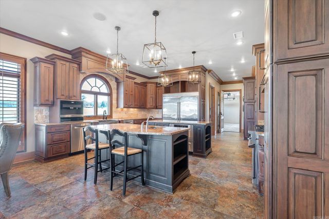 136 County Road 107, Jonesboro, AR 72404