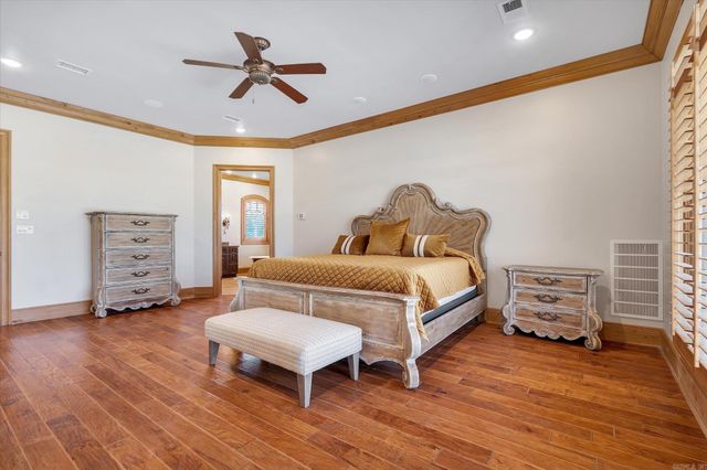 136 County Road 107, Jonesboro, AR 72404