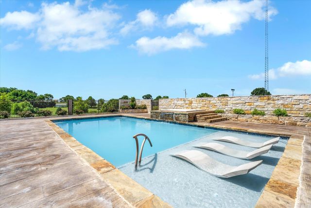 136 County Road 107, Jonesboro, AR 72404