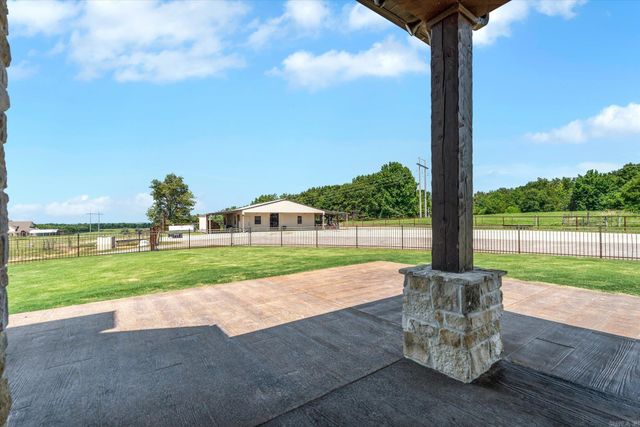 136 County Road 107, Jonesboro, AR 72404