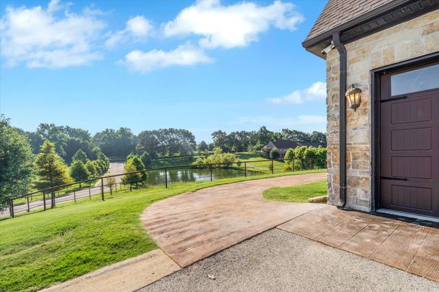 136 County Road 107, Jonesboro, AR 72404