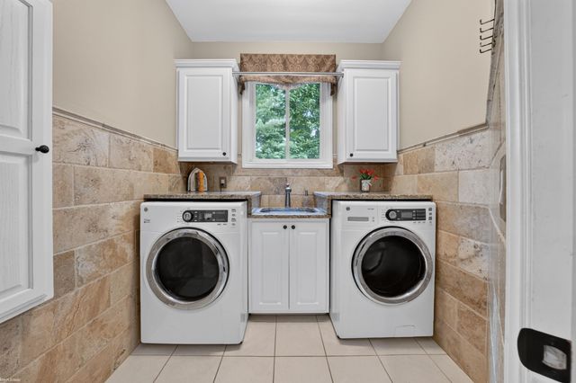 4896 Brookside Lane, Washington Twp, MI 48094