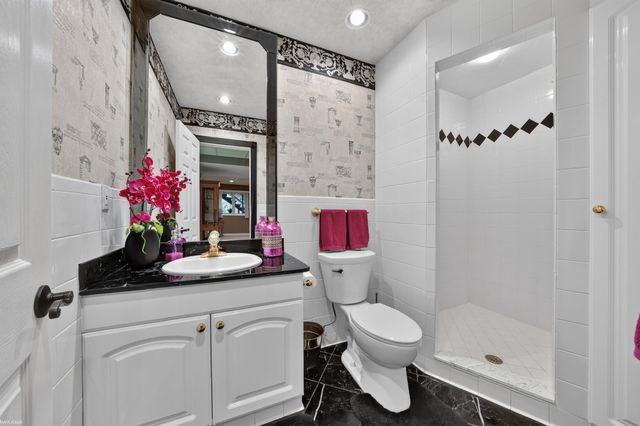 4896 Brookside Lane, Washington Twp, MI 48094
