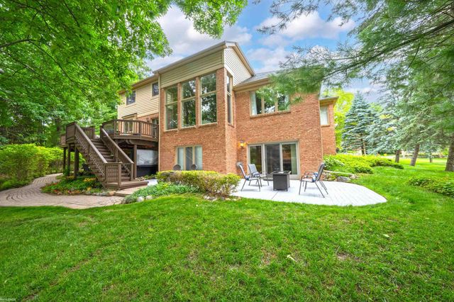 4896 Brookside Lane, Washington Twp, MI 48094