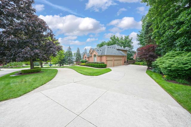 4896 Brookside Lane, Washington Twp, MI 48094