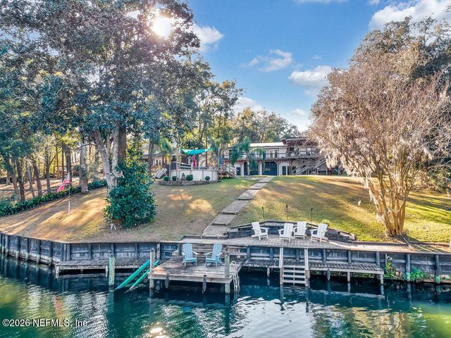 697 ARTHUR MOORE Drive, Green Cove Springs, FL 32043