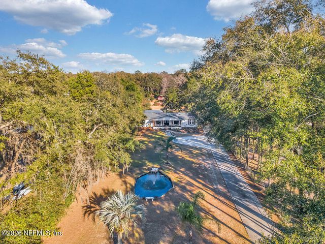 697 ARTHUR MOORE Drive, Green Cove Springs, FL 32043