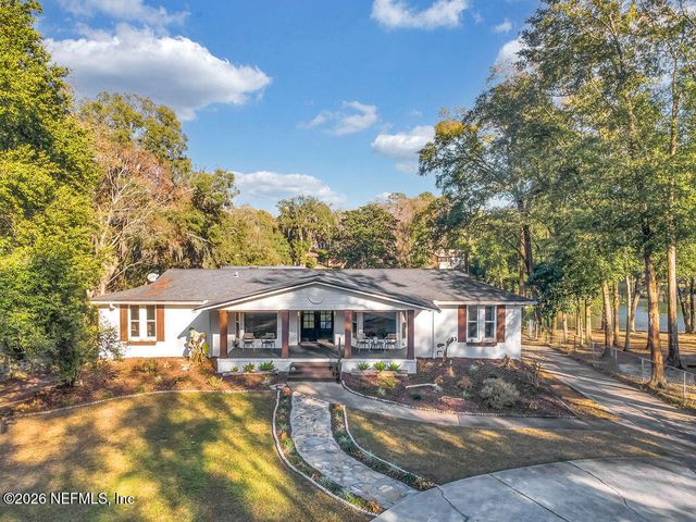 697 ARTHUR MOORE Drive, Green Cove Springs, FL 32043