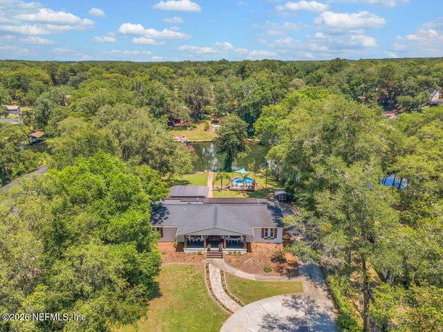 697 ARTHUR MOORE Drive, Green Cove Springs, FL 32043