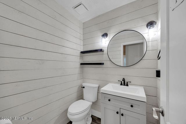 697 ARTHUR MOORE Drive, Green Cove Springs, FL 32043