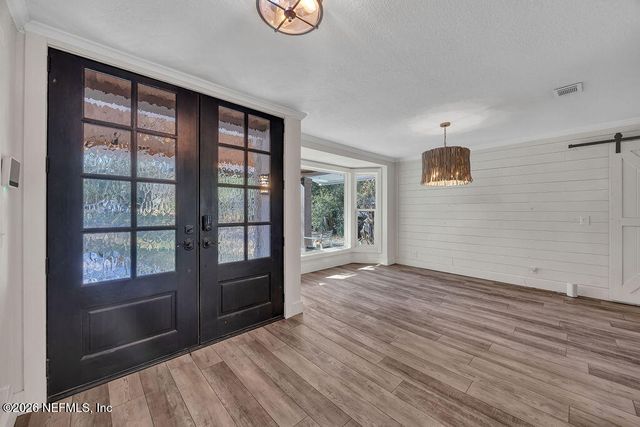 697 ARTHUR MOORE Drive, Green Cove Springs, FL 32043