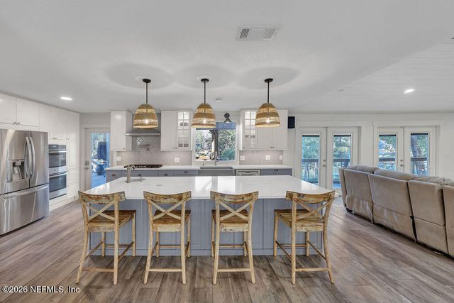 697 ARTHUR MOORE Drive, Green Cove Springs, FL 32043