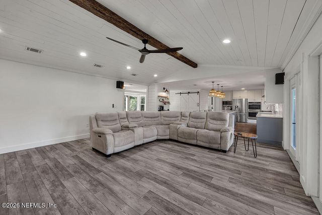 697 ARTHUR MOORE Drive, Green Cove Springs, FL 32043