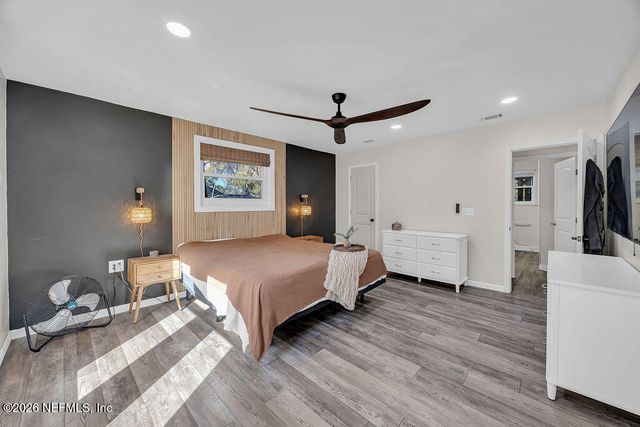 697 ARTHUR MOORE Drive, Green Cove Springs, FL 32043