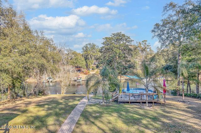 697 ARTHUR MOORE Drive, Green Cove Springs, FL 32043