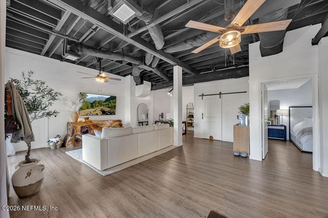 697 ARTHUR MOORE Drive, Green Cove Springs, FL 32043