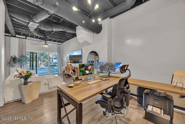 697 ARTHUR MOORE Drive, Green Cove Springs, FL 32043