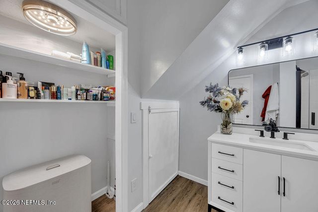 697 ARTHUR MOORE Drive, Green Cove Springs, FL 32043