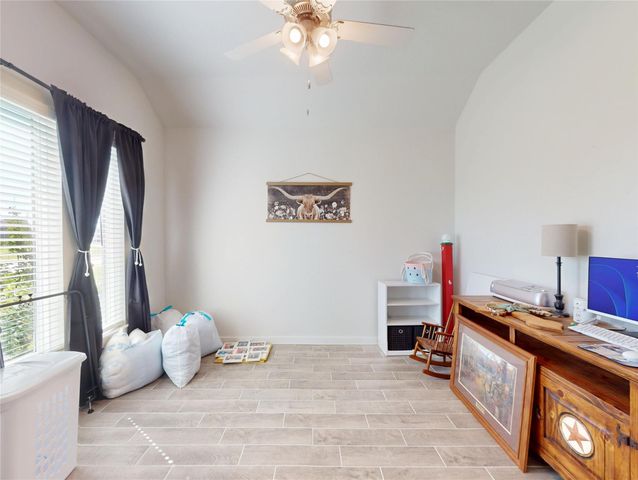 11206 Youngquist Drive, Mont Belvieu, TX 77535