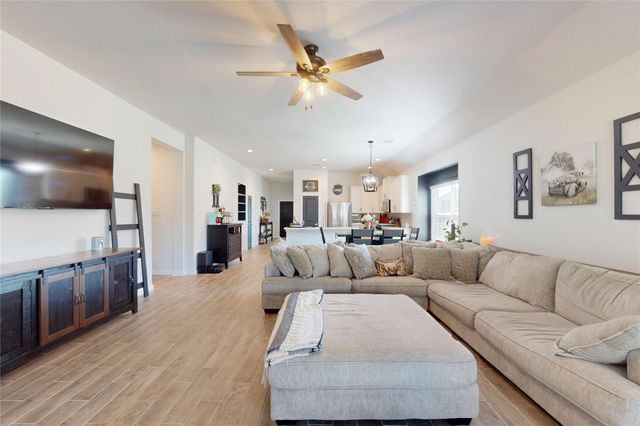 11206 Youngquist Drive, Mont Belvieu, TX 77535