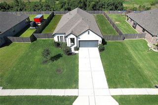 11206 Youngquist Drive, Mont Belvieu, TX 77535