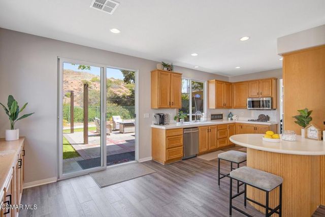 4445 Camino De Las Estrellas, Newbury Park, CA 91320