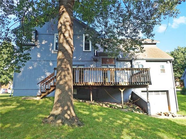 6400 Crysler Court, Kansas City, MO 64133