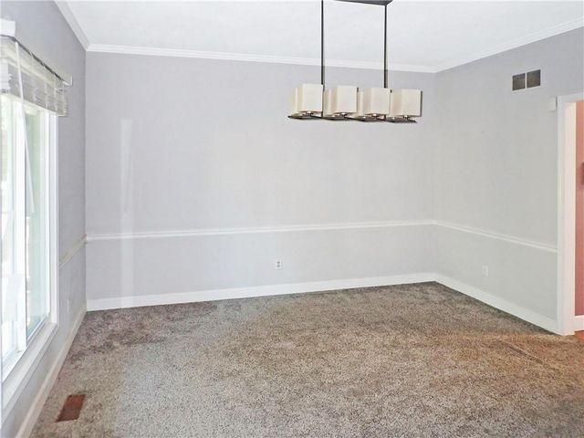 6400 Crysler Court, Kansas City, MO 64133