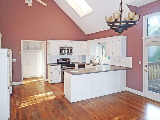 6400 Crysler Court, Kansas City, MO 64133
