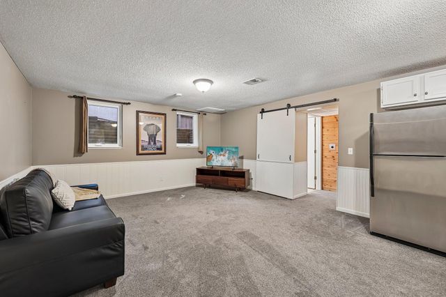 6074 Ridgewood Road, Mound, MN 55364