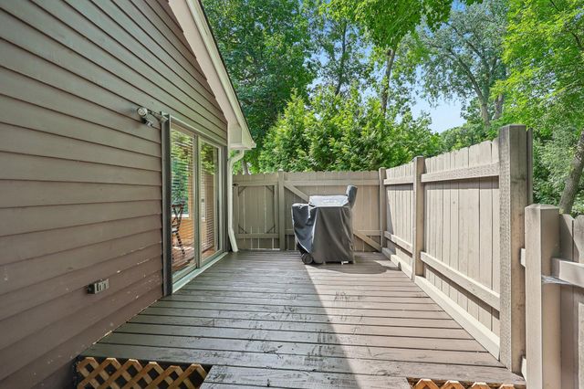 6074 Ridgewood Road, Mound, MN 55364
