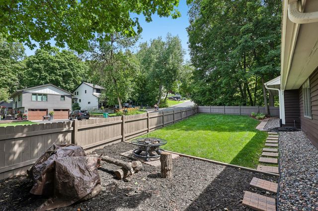 6074 Ridgewood Road, Mound, MN 55364