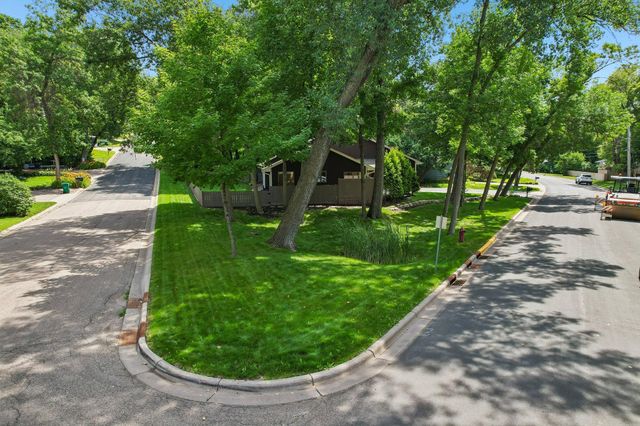 6074 Ridgewood Road, Mound, MN 55364