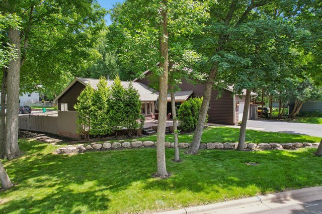 6074 Ridgewood Road, Mound, MN 55364